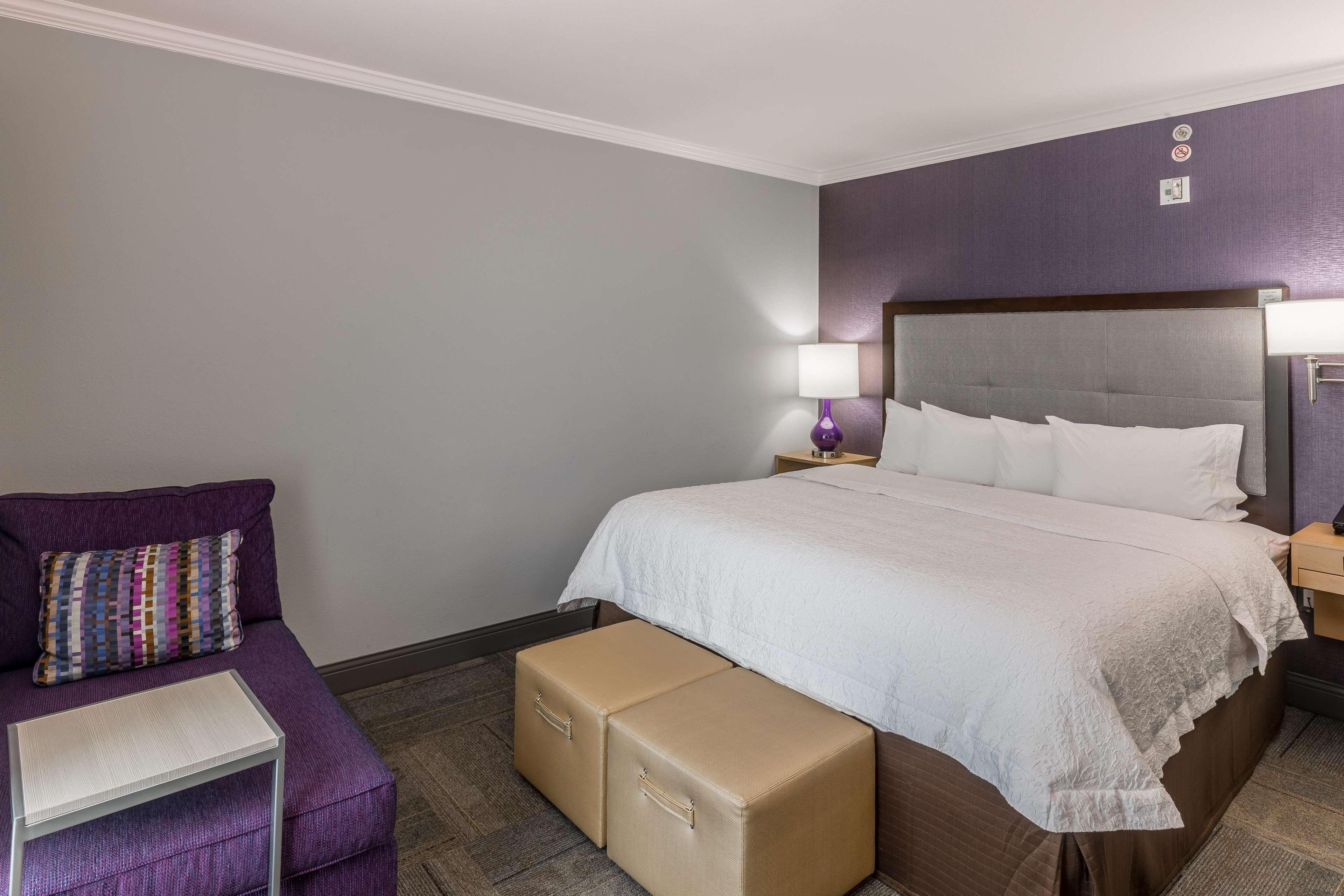 Hampton Inn & Suites Dublin Exterior photo